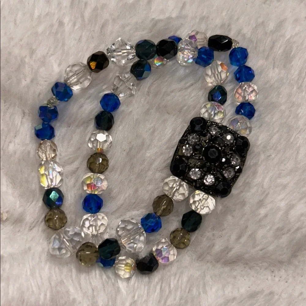 Elegant Beaded Bracelet with Black and Blue Accents